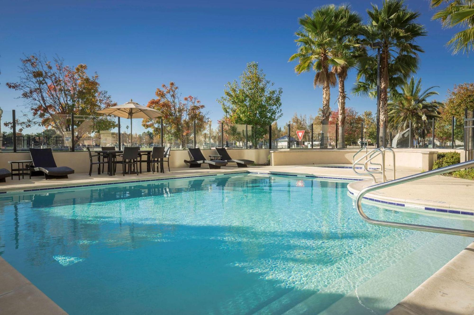 Hampton Inn & Suites Suisun City Waterfront Kültér fotó